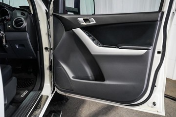 https://dvg-vehicle-assets.s3.amazonaws.com/1204078/60e9kgy4uh4xbh2t5yd8llrm1.jpg