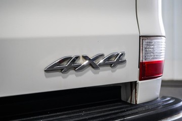https://dvg-vehicle-assets.s3.amazonaws.com/1204078/aietby05hvky4xeyrkqftudi8.jpg