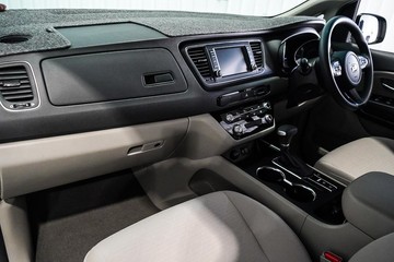 https://dvg-vehicle-assets.s3.amazonaws.com/1204082/aolq55yv8efw7nn0cdz41tvla.jpg