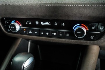 https://dvg-vehicle-assets.s3.amazonaws.com/1204083/6cr4auki1yqn82inbhetvs6dx.jpg