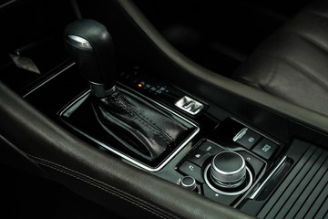 https://dvg-vehicle-assets.s3.amazonaws.com/1204083/8jixzqm9lnjvtf0nuz38gj3c1.jpg