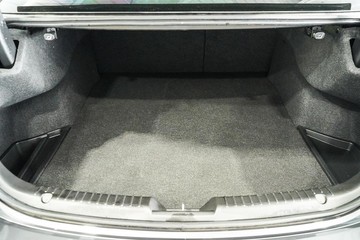 https://dvg-vehicle-assets.s3.amazonaws.com/1204083/aixz521jbmavh5uiehwgllk5h.jpg