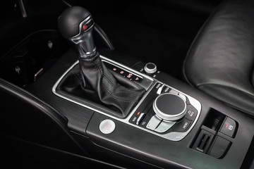 https://dvg-vehicle-assets.s3.amazonaws.com/1204094/1zjzh16dqa26dqqoit1ycyndr.jpg