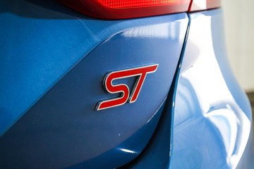 https://dvg-vehicle-assets.s3.amazonaws.com/1204096/84xnjz2eumbz1lz4qxfqspf8t.jpg