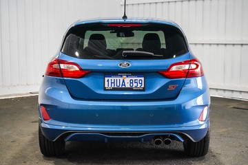 https://dvg-vehicle-assets.s3.amazonaws.com/1204096/9jfz2tazccgi9q4m9qd3s5623.jpg