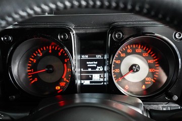 https://dvg-vehicle-assets.s3.amazonaws.com/1204111/6yzc79dg4szzlmy3efa3pzmef.jpg