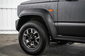 https://dvg-vehicle-assets.s3.amazonaws.com/1204111/bv44pzdz168pm1imub73tu94m.jpg