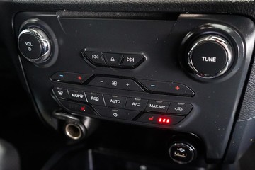 https://dvg-vehicle-assets.s3.amazonaws.com/1204118/1l304xr0vq0bc3l9kp2fridcx.jpg