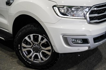https://dvg-vehicle-assets.s3.amazonaws.com/1204118/uhlm4i12p97flstzhw7xbz7e.jpg