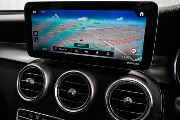 https://dvg-vehicle-assets.s3.amazonaws.com/1204119/evz1ypifhccosshhzl7n3v9hz.jpg