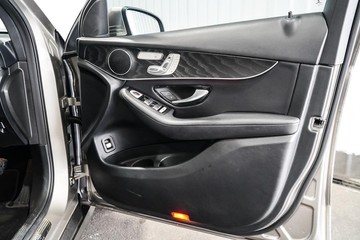 https://dvg-vehicle-assets.s3.amazonaws.com/1204119/onggxo5ldicqg3ls8k4c7vf4.jpg