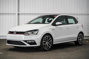 https://dvg-vehicle-assets.s3.amazonaws.com/1204121/879db75heo9v8wod3g7z5jo3a.jpg