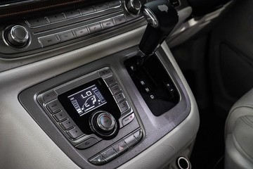 https://dvg-vehicle-assets.s3.amazonaws.com/1204122/30kytvus5xmrais7z1jvcsnbp.jpg