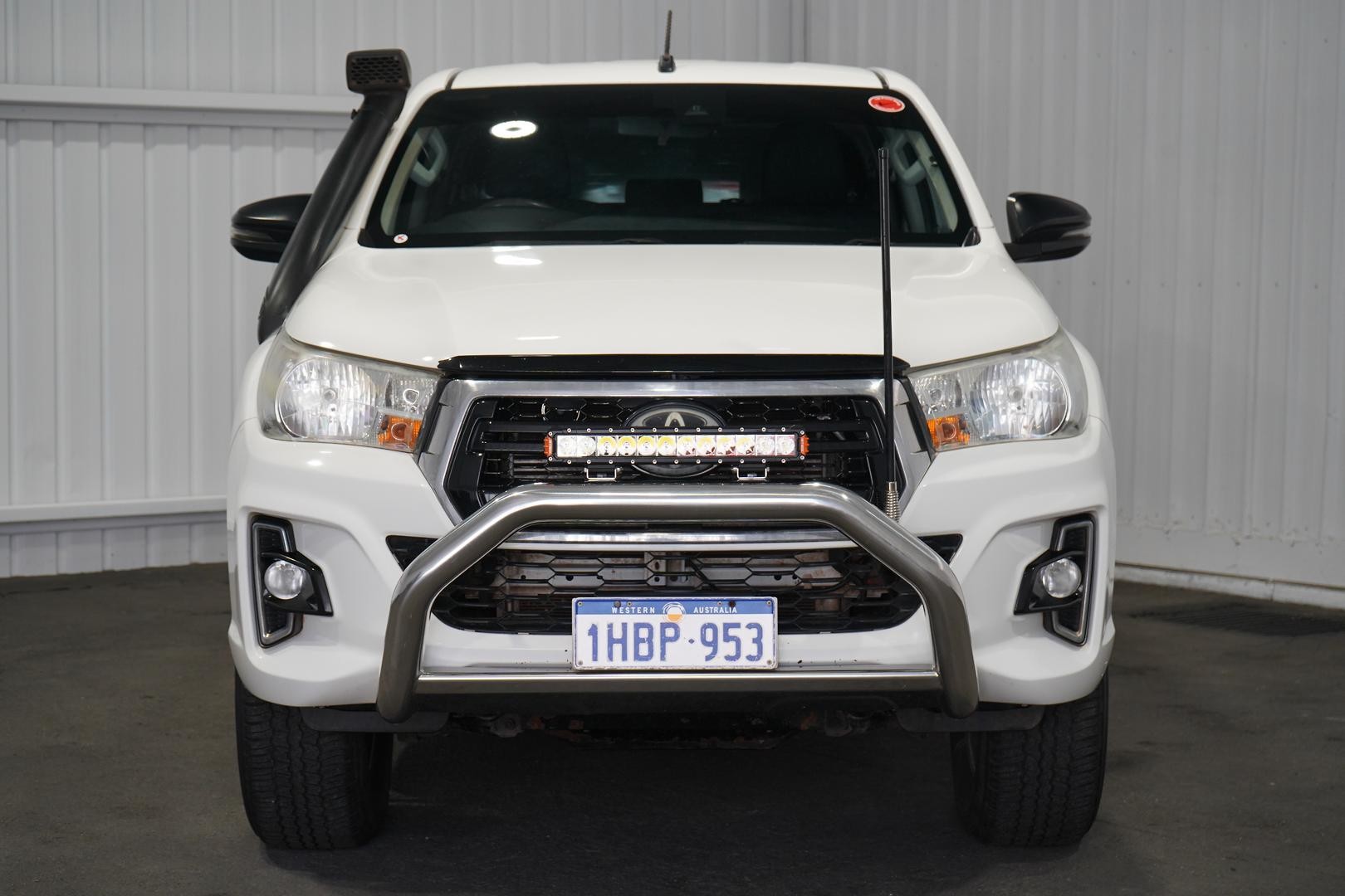 Toyota Hilux image 3