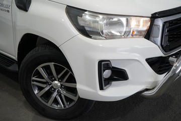 https://dvg-vehicle-assets.s3.amazonaws.com/1204131/e0w5jnkh8zee6qf3pykat22hg.jpg