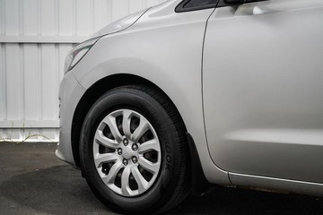 https://dvg-vehicle-assets.s3.amazonaws.com/1204138/7q22ip82nfy3gs54silhmns12.jpg
