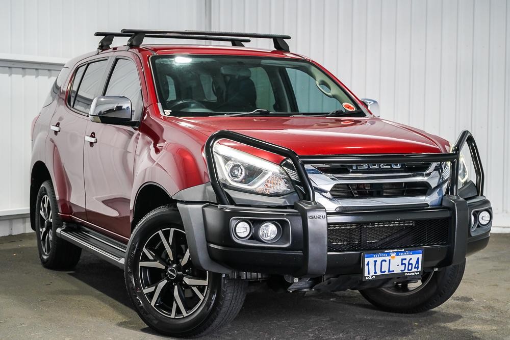 Isuzu Mu-x image 1