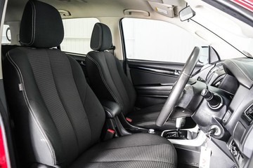 https://dvg-vehicle-assets.s3.amazonaws.com/1204140/5i8rbeptzx9dgc710nmmq1buc.jpg