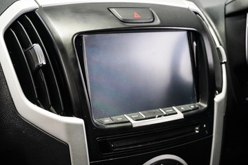 https://dvg-vehicle-assets.s3.amazonaws.com/1204140/ai3kr5o29etzikesxpre58ntw.jpg