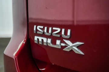 https://dvg-vehicle-assets.s3.amazonaws.com/1204140/cbuq3nclfcnbnh7ucjzyk95at.jpg