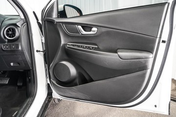 https://dvg-vehicle-assets.s3.amazonaws.com/1204145/907thkn1ir7evkj91q3cgrex1.jpg