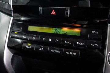 https://dvg-vehicle-assets.s3.amazonaws.com/1204151/148blp1rw7egcwlz8rvywzmz0.jpg