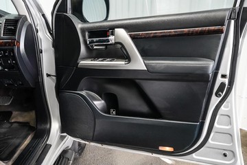 https://dvg-vehicle-assets.s3.amazonaws.com/1204151/7y9ngfr7hafklahhgbfd36wbk.jpg