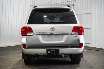 https://dvg-vehicle-assets.s3.amazonaws.com/1204151/8f9ci8mqm34iobuns4kivn3cx.jpg