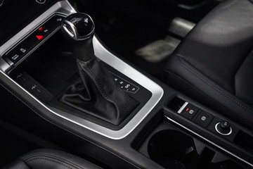 https://dvg-vehicle-assets.s3.amazonaws.com/1204152/10v9jhrab37hm3nm9q0z1u5ju.jpg