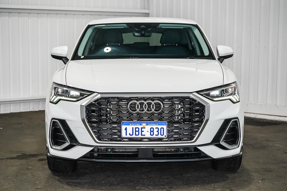Audi Q3 image 3