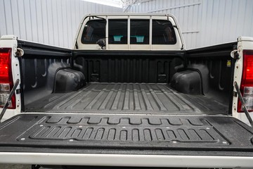 https://dvg-vehicle-assets.s3.amazonaws.com/1204160/15dg7nbyn13enxlkgeh1h4wqw.jpg