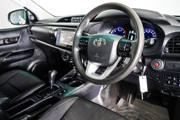 https://dvg-vehicle-assets.s3.amazonaws.com/1204160/50mcto7quslm74znkzoa0vtzl.jpg
