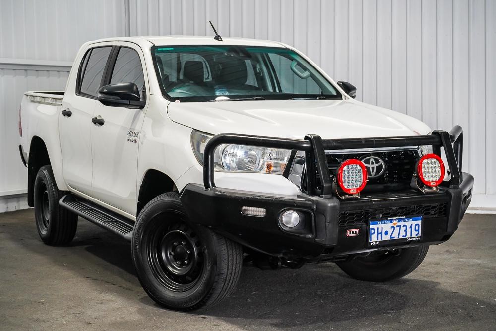 Toyota Hilux image 1