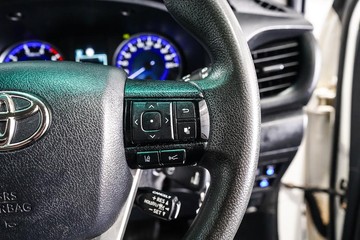 https://dvg-vehicle-assets.s3.amazonaws.com/1204160/d6z1tg8lx5886dh5dvxhd2cy7.jpg