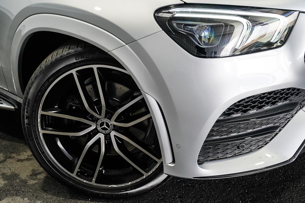 Mercedes Benz Gle-class image 2