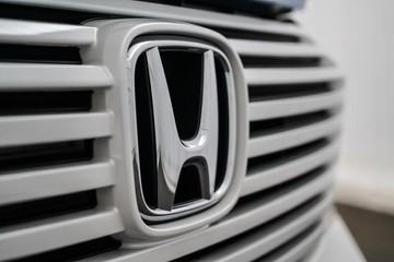https://dvg-vehicle-assets.s3.amazonaws.com/1204176/1mx8pzmk6eg5ht2tpkpo2s8n.jpg