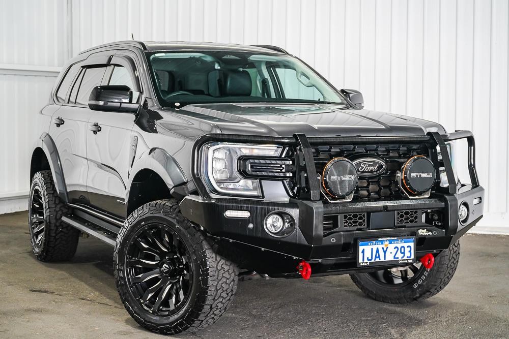 Ford Everest image 1
