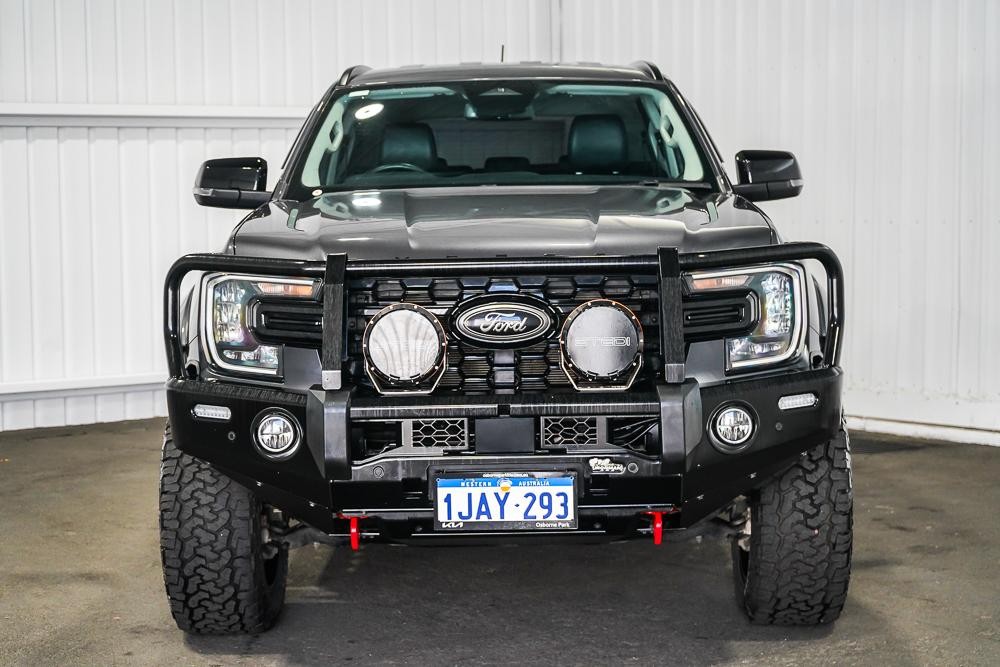 Ford Everest image 3