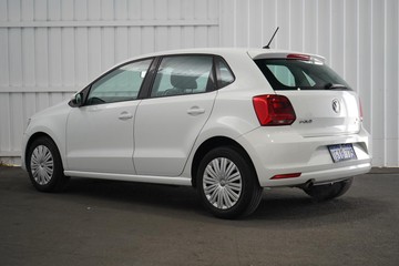 https://dvg-vehicle-assets.s3.amazonaws.com/1204210/caztuilizg9yncd6n8tq8qx6x.jpg