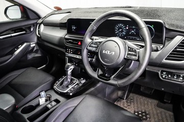 https://dvg-vehicle-assets.s3.amazonaws.com/1204218/72omlaby9hrexlg91sq2rrsko.jpg