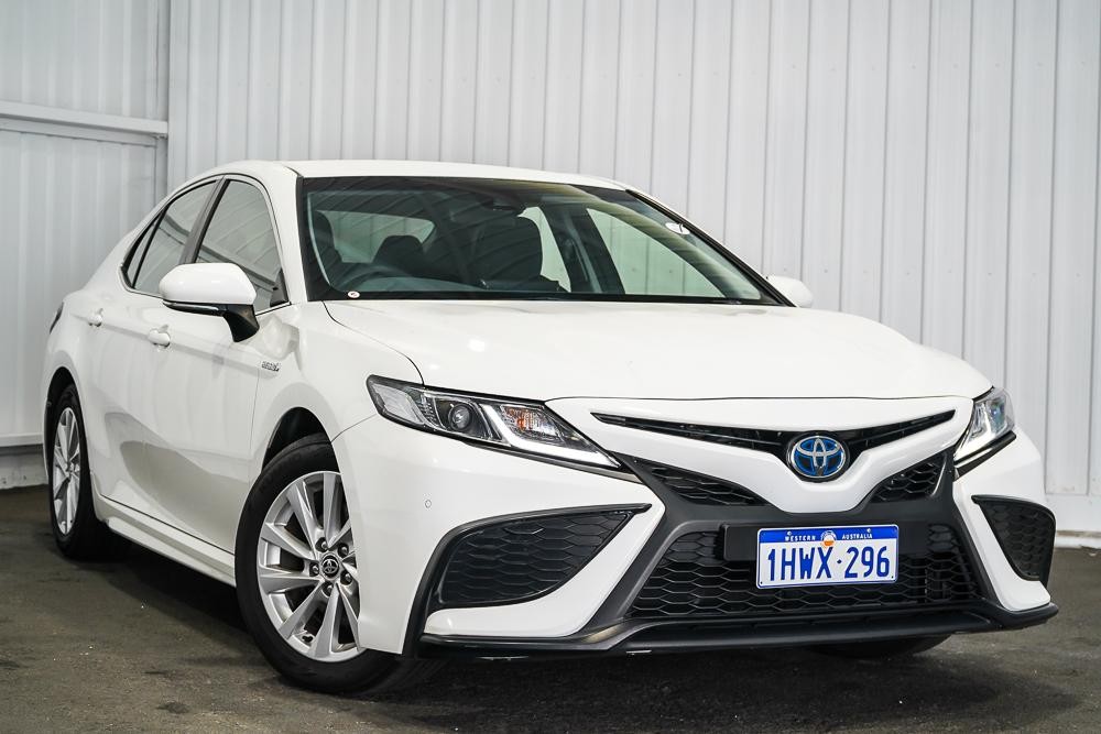 Toyota Camry image 1