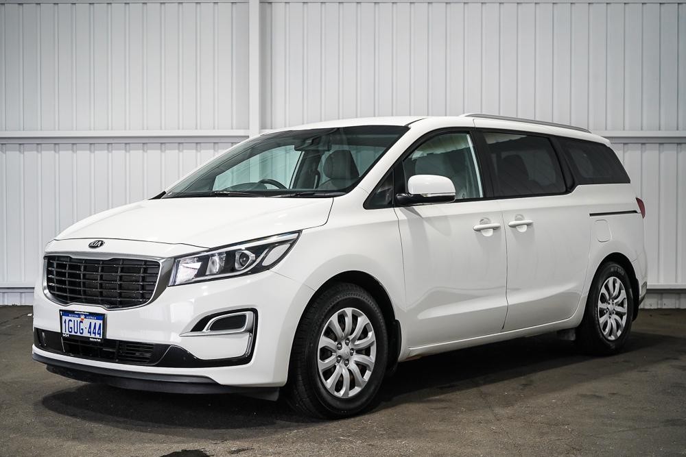 Kia Carnival image 4