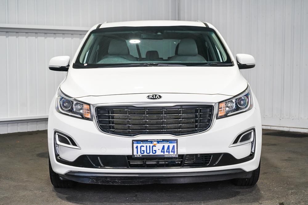 Kia Carnival image 3