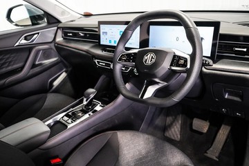 https://dvg-vehicle-assets.s3.amazonaws.com/1204229/9ouppgpt7jhzgkdxz647h8gwr.jpg