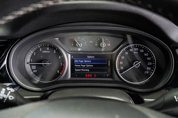 https://dvg-vehicle-assets.s3.amazonaws.com/1204235/1sq4pth4jmx5xmw8uutfqjojg.jpg