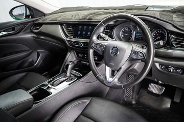 https://dvg-vehicle-assets.s3.amazonaws.com/1204235/7phe9x5sb8wydm11gtx3wwxvq.jpg