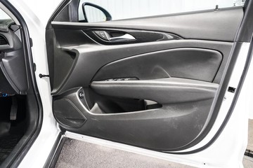 https://dvg-vehicle-assets.s3.amazonaws.com/1204235/bkunquyewmyklvirf7ap4iemi.jpg
