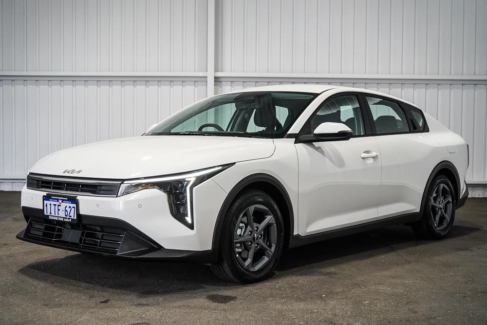 Kia K4 image 4