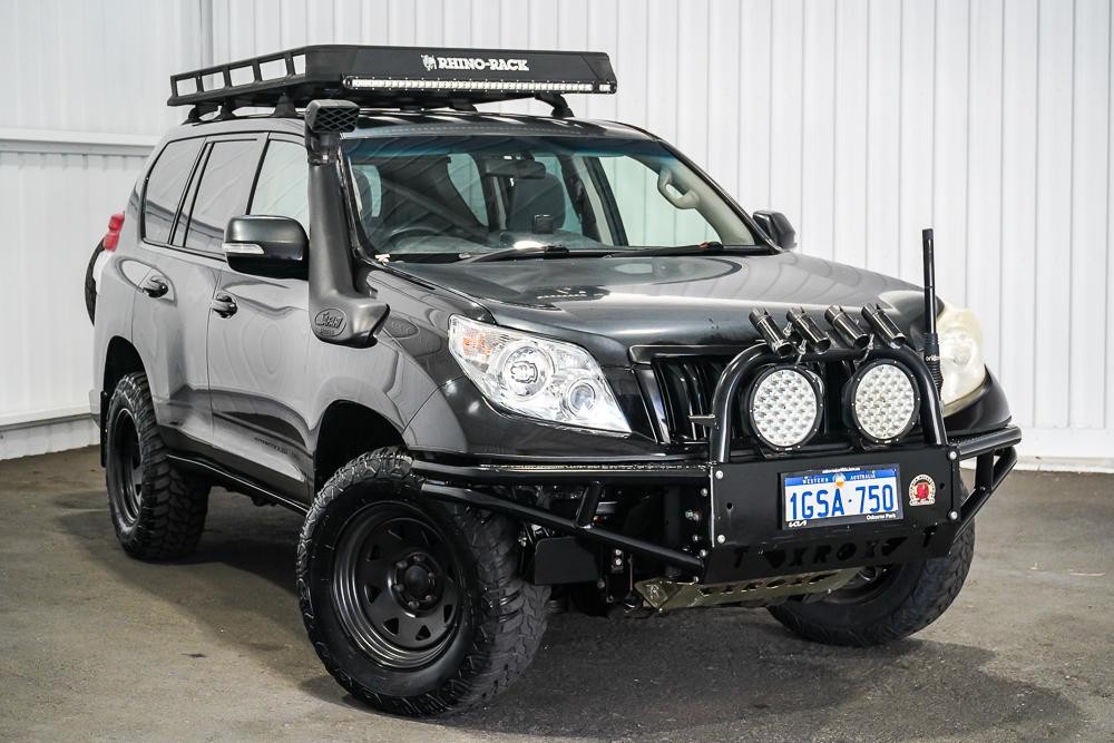 Toyota Landcruiser Prado image 1