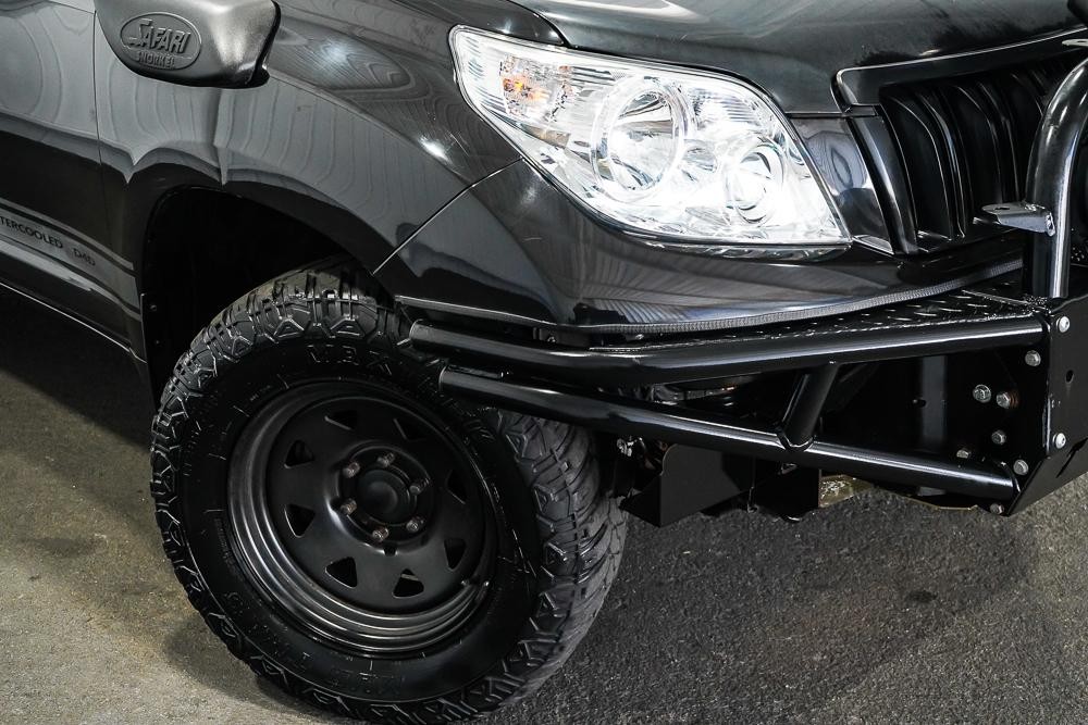 Toyota Landcruiser Prado image 2